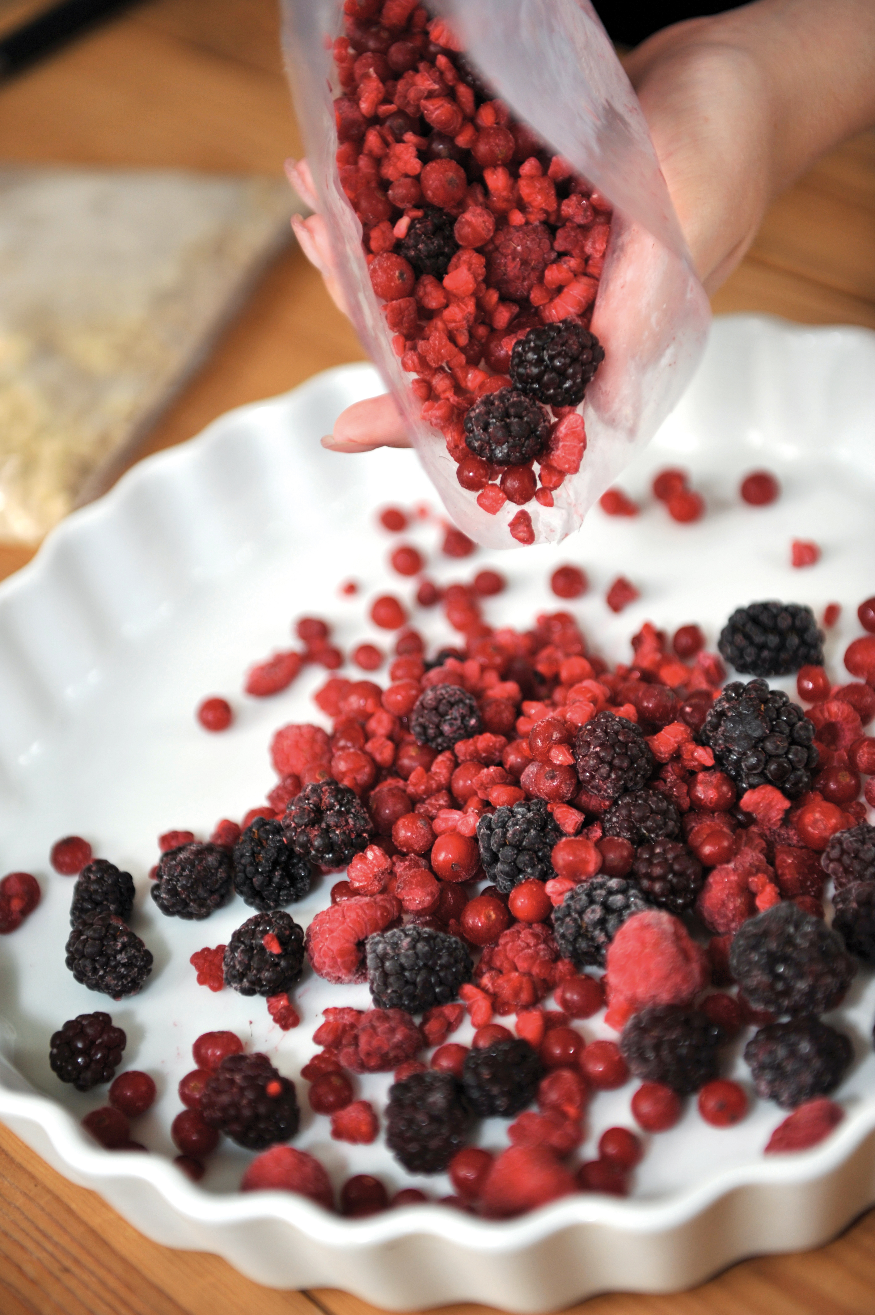 Premium berries for crumble pie